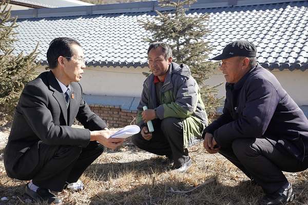 "2014年1月,我从泾源县人民法院的一名书记员调到六盘山人民法庭担任